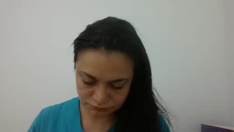 Snapshot of dapnne24 chatting on January 22, 1:32 pm dapnne online show from January 22, 1:32 pm