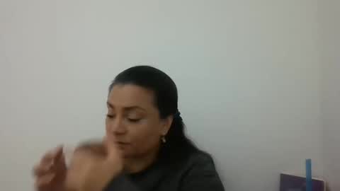 Snapshot of dapnne24 chatting on January 30, 1:42 pm dapnne online show from January 30, 1:42 pm