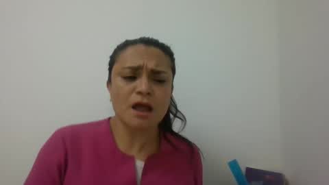 Snapshot of dapnne24 chatting on February 3, 5:56 pm dapnne online show from February 3, 5:56 pm