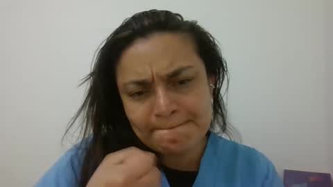 Snapshot of dapnne24 chatting on March 3, 3:09 pm dapnne online show from March 3, 3:09 pm