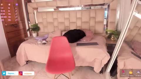 Daphne online show from October 27, 11:58 am