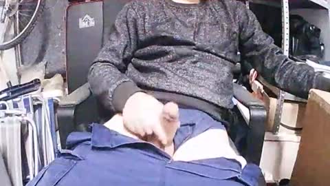 Snapshot of dar12173 chatting on March 31, 9:10 am dar12173 online show from March 31, 9:10 am