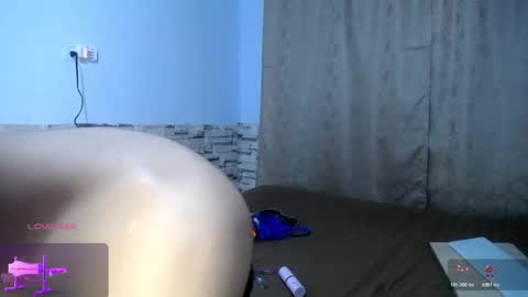 MAX online show from November 15, 11:32 pm