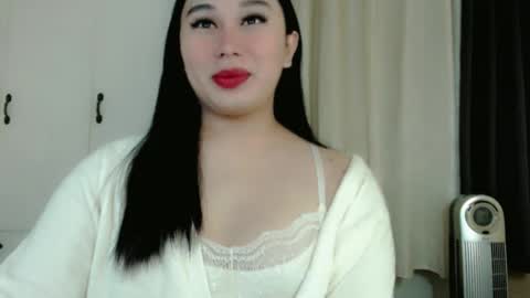 Snapshot of darcy_world chatting on December 12, 7:26 pm DARCY online show from December 12, 7:26 pm