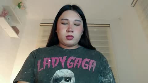 DARCY online show from April 19, 6:32 pm