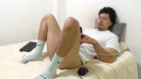 Snapshot of darekgates chatting on February 26, 2:14 pm Darekgates online show from February 26, 2:14 pm