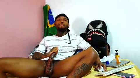 Snapshot of darent2210 chatting on February 23, 8:50 pm breiner online show from February 23, 8:50 pm