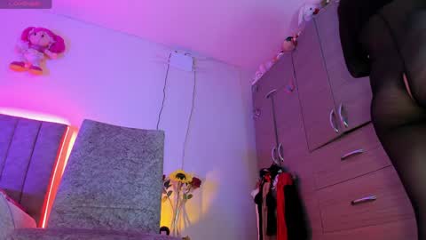 dariana_hot online show from April 5, 1:52 pm