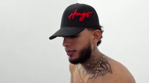 darianfx01 online show from April 25, 6:05 am