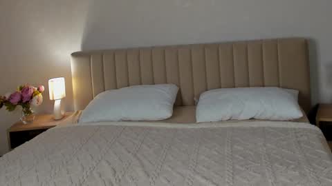 Snapshot of daringdaisy chatting on December 2, 4:07 am Your Cutie online show from December 2, 4:07 am