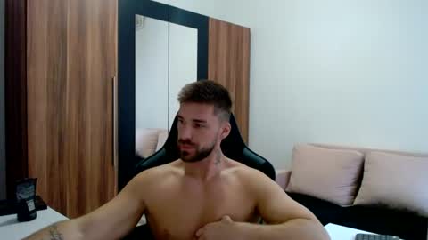 darius_94 online show from July 3, 7:59 am