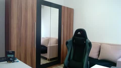 darius_94 online show from July 22, 9:56 am