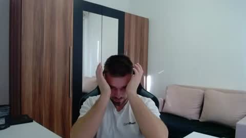 darius_94 online show from July 25, 5:38 am