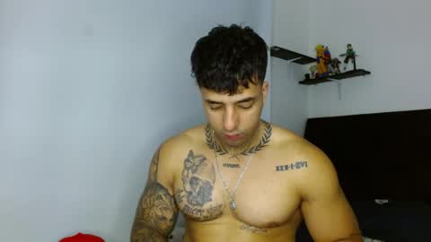 Darius Phoenix  online show from April 3, 7:01 pm