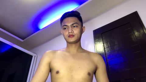 Snapshot of dark_angel69x chatting on January 11, 7:16 pm Guile online show from January 11, 7:16 pm