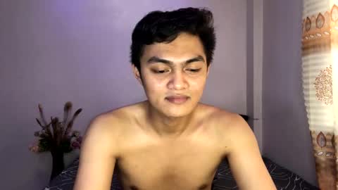 Snapshot of dark_angel69x chatting on February 21, 4:40 am Guile online show from February 21, 4:40 am