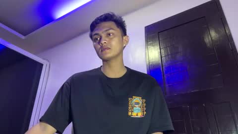 Snapshot of dark_angel69x chatting on September 20, 6:31 pm Guile online show from September 20, 6:31 pm