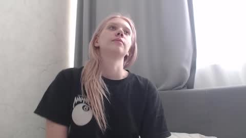 dark cherie  stacy online show from April 13, 8:53 am