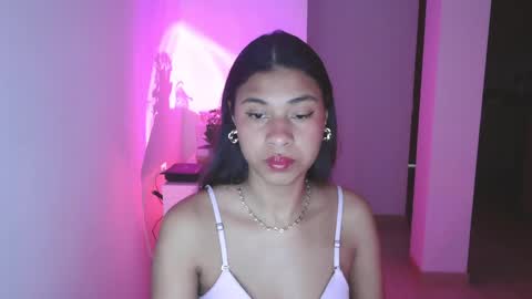Snapshot of dark_enchantress_ chatting on January 4, 4:55 am Sofia online show from January 4, 4:55 am
