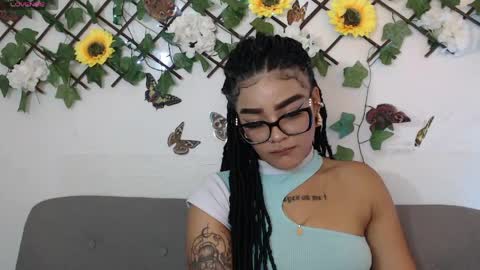 dark_flama online show from April 22, 12:24 am