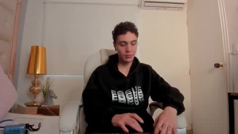 Snapshot of dark_sun333 chatting on October 5, 8:51 pm dark_sun333 online show from October 5, 8:51 pm