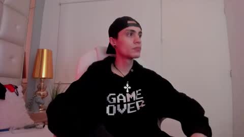 Snapshot of dark_sun333 chatting on October 22, 3:07 am dark_sun333 online show from October 22, 3:07 am