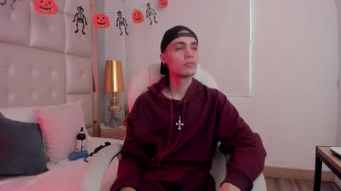 Snapshot of dark_sun333 chatting on October 26, 8:59 pm dark_sun333 online show from October 26, 8:59 pm