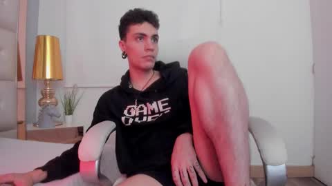 Snapshot of dark_sun333 chatting on November 9, 12:31 am dark_sun333 online show from November 9, 12:31 am