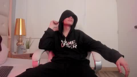 Snapshot of dark_sun333 chatting on November 11, 11:16 pm dark_sun333 online show from November 11, 11:16 pm