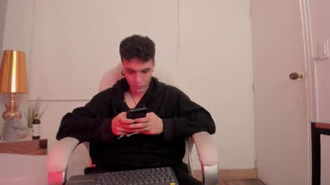 Snapshot of dark_sun333 chatting on November 14, 1:04 am dark_sun333 online show from November 14, 1:04 am