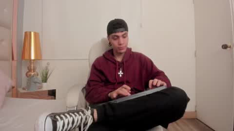 Snapshot of dark_sun333 chatting on November 16, 8:58 pm dark_sun333 online show from November 16, 8:58 pm