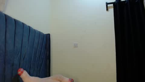 Tiff online show from April 18, 3:54 am