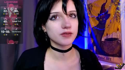 Snapshot of dark_vamp_ chatting on December 10, 9:22 pm Vamp  online show from December 10, 9:22 pm