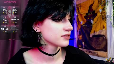 Snapshot of dark_vamp_ chatting on December 13, 8:47 pm Vamp  online show from December 13, 8:47 pm