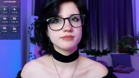 Snapshot of dark_vamp_ chatting on December 22, 12:28 am Vamp  online show from December 22, 12:28 am