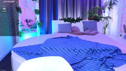 Snapshot of dark_vamp_ chatting on December 22, 3:33 am Vamp  online show from December 22, 3:33 am