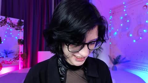 Snapshot of dark_vamp_ chatting on December 22, 9:09 pm Vamp  online show from December 22, 9:09 pm