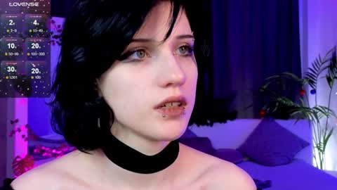 Snapshot of dark_vamp_ chatting on December 26, 12:03 am Vamp  online show from December 26, 12:03 am