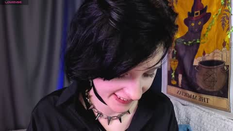 Snapshot of dark_vamp_ chatting on January 23, 6:03 pm Vamp  online show from January 23, 6:03 pm