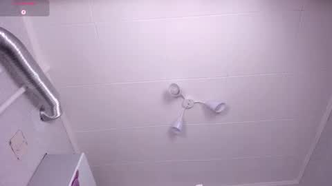 Snapshot of dark_willllow chatting on November 14, 1:10 pm Alise online show from November 14, 1:10 pm