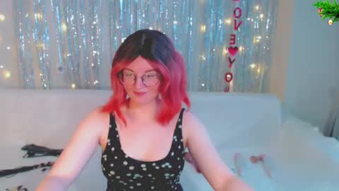 Kelly online show from January 4, 10:38 am