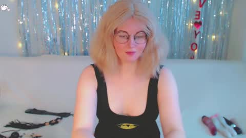 Kelly online show from February 28, 5:59 am