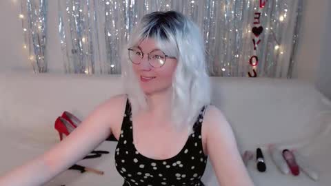 Kelly online show from October 16, 6:36 am