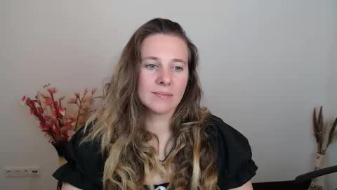 Anna online show from October 8, 7:11 pm