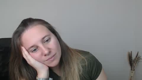 Anna online show from November 4, 3:55 pm