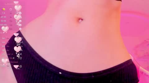 Snapshot of darkmousee chatting on December 9, 1:24 pm Grace online show from December 9, 1:24 pm