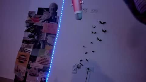 Snapshot of darknes_lilith18 chatting on January 9, 3:58 am darknes_lilith18 online show from January 9, 3:58 am