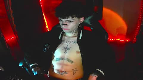   online show from December 15, 7:34 am