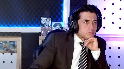 Snapshot of darko0717 chatting on January 6, 10:47 pm DARKO0717 online show from January 6, 10:47 pm