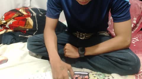 darkr_ider online show from April 12, 4:28 am